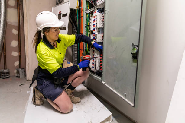 Best Licensed Electrician  in Fort Pierce North, FL